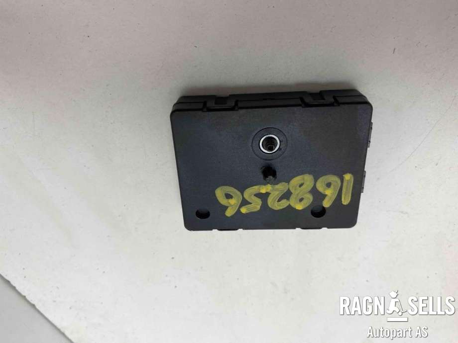 Antenne forsterker til BMW X1 2009-2015 (E84) (E84) (65 20 9 181 454|)
