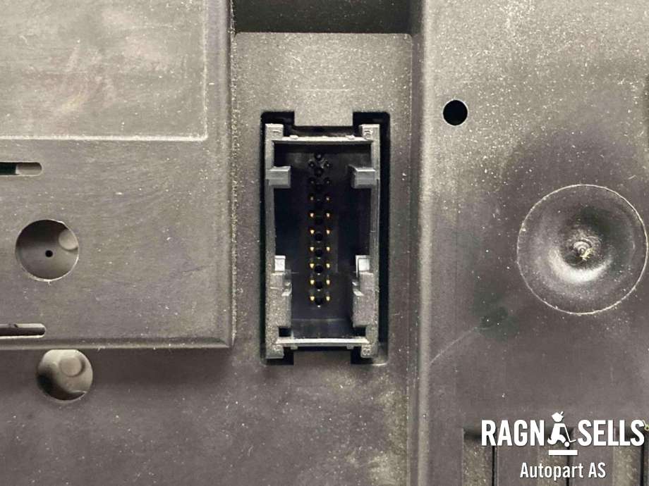 Instrumentpanel til BMW X1 2009-2015 (E84) (E84) (62 10 9 316 127|9 220 963|)