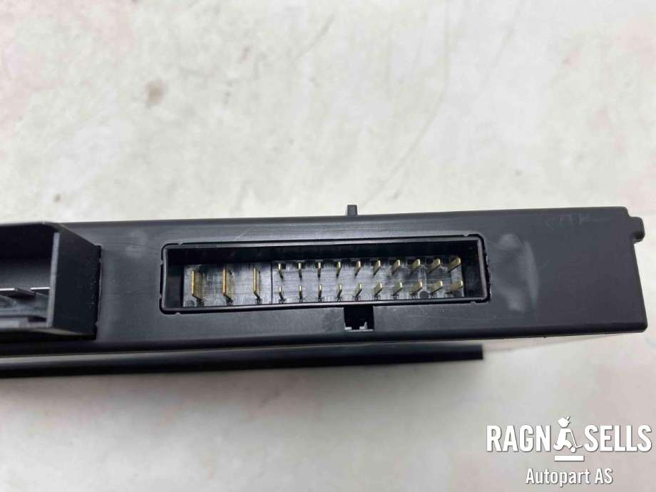 Styreenhet comfort (BCM) til BMW X1 2009-2015 (E84) (E84) (61 35 9 231 468|61 35 9 227 190|61 35 9 364 819)