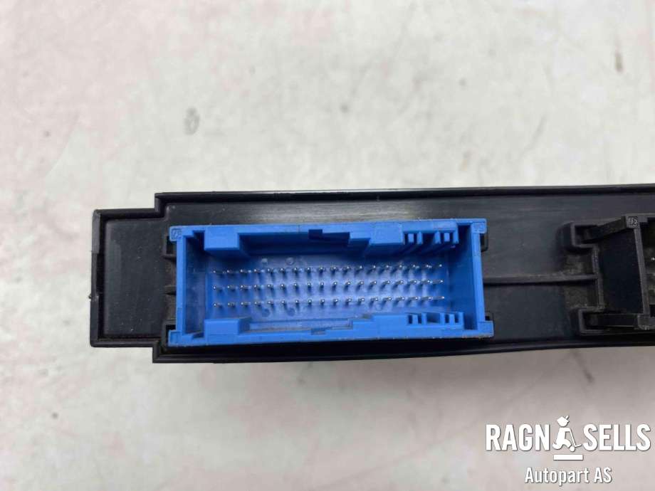Styreenhet comfort (BCM) til BMW X1 2009-2015 (E84) (E84) (61 35 9 231 468|61 35 9 227 190|61 35 9 364 819)