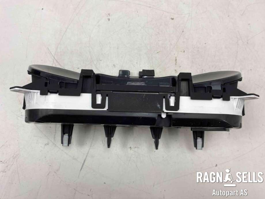 Instrumentpanel til Kia Cee