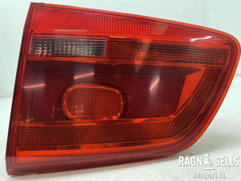 Baklykt høyre indre til VW Touran, 2010-2015 (Type I, Fase 3)  (1T0 945 094 A)