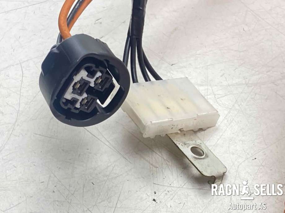 Batterilader inntak/luke til Mitsubishi Outlander 2012-2015 (Type III, Fase 1)  (|9499D196)