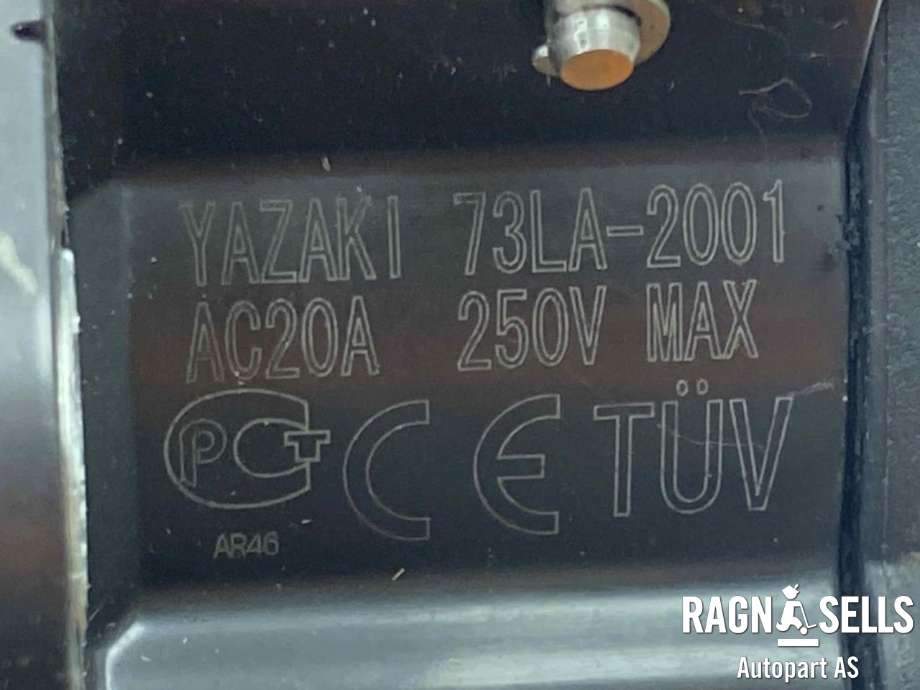 Batterilader inntak/luke til Mitsubishi Outlander 2012-2015 (Type III, Fase 1)  (|9499D196)