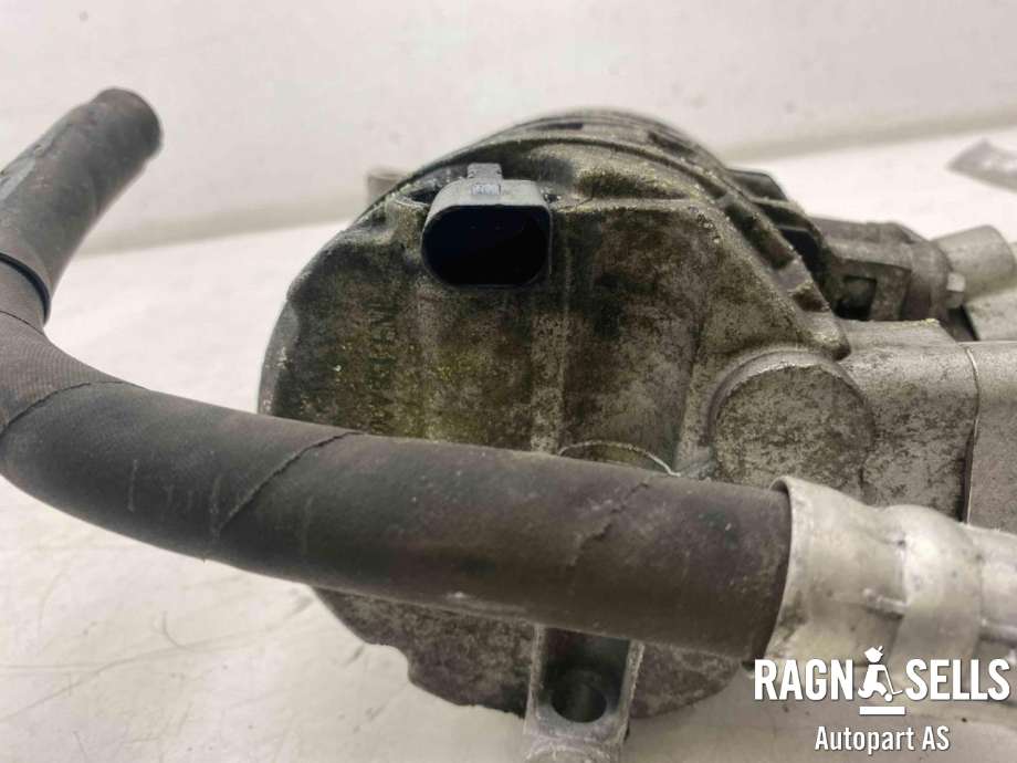 Aircondition kompressor til Škoda Yeti 2009-2013 (Fase 1)  (5N0 820 803 C|1K0820808AX|1K0820859TX|5K0820803CX|5K0820803EX|5K0820803HX|5Q0820803G|5Q0820803K|5Q0820803L|5Q0820803M|1K0820808A|1K0820859H|1K0820859J|1K0820859N|1K0820859P|1K0820859T|5K0820803|5K0820803A|5K0820803E|5N0820803|5Q0820803|5Q0820803A|5Q0820803E|5Q0820803F)