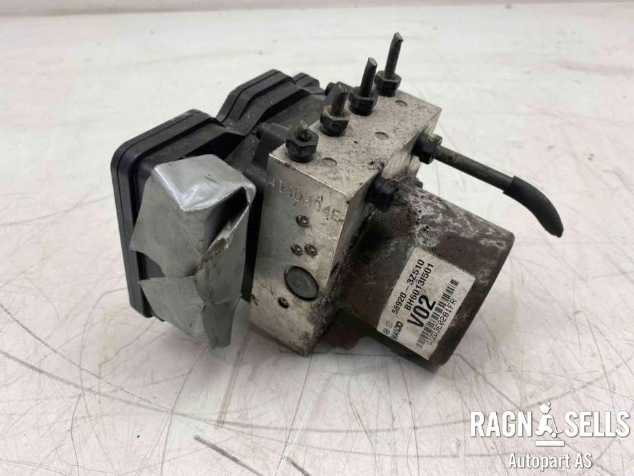 ABS sentral til Hyundai i40 2012-2017  (589203Z510|)
