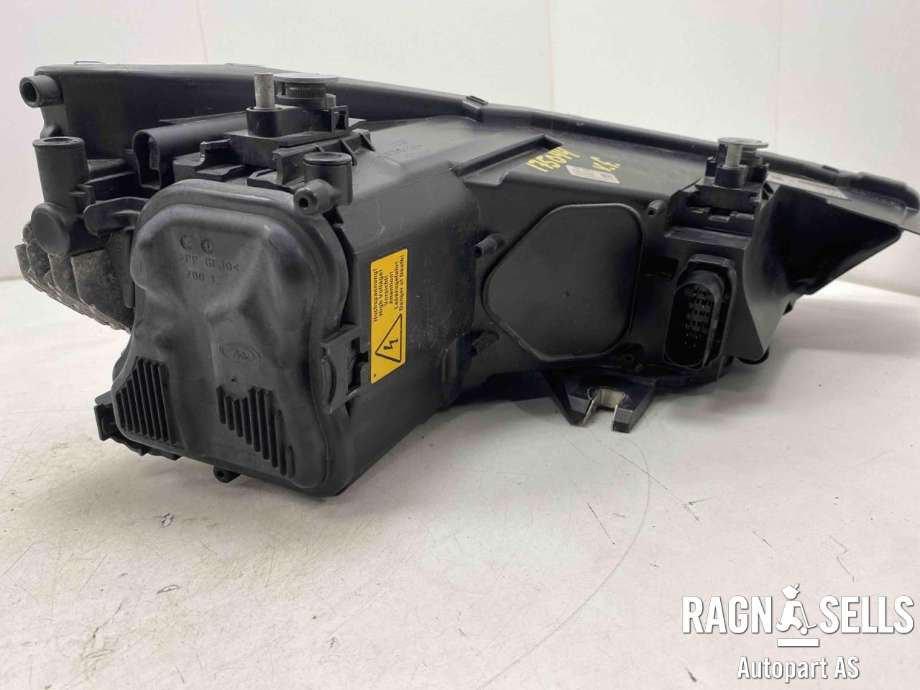 Frontlykt venstre xenon til Audi A1 2010-2014 (Type I, Fase 1)  (8X0 941 043|8X0 941 003 J|)