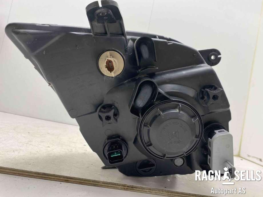 Frontlykt venstre halogen til Maxus EV80 2019-->>  (N/A|)