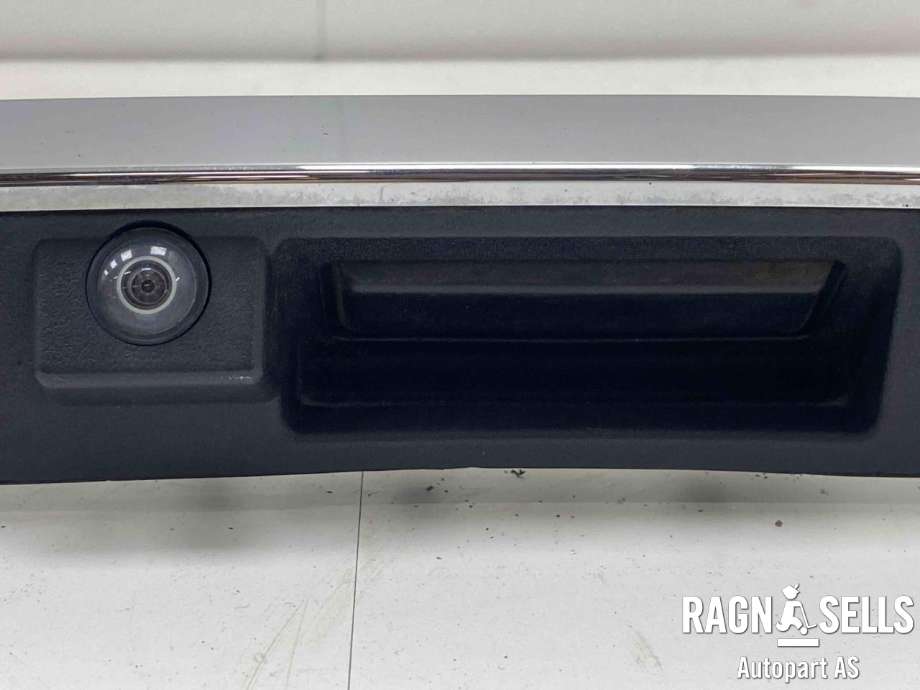 Bakluke/bakdør håndtak til Mercedes B-Klasse, electric drive 2014-2018 (W242) (W242) (A 246 740 66 00||A 246 740 16 01|A 246 905 47 03|A 246 905 61 03)
