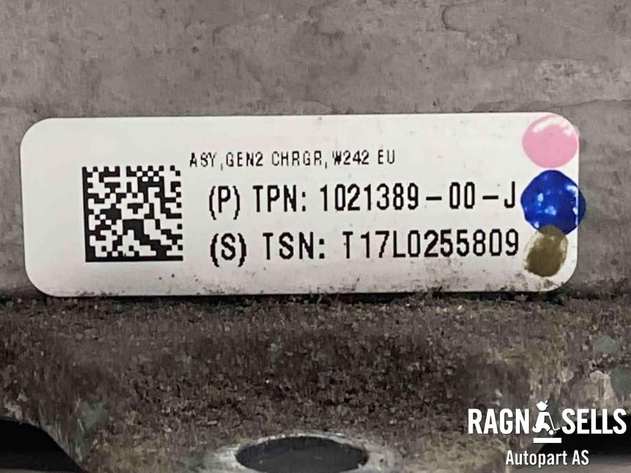 Batterilader (OBC - On Board Charger) til Mercedes B-Klasse, electric drive 2014-2018 (W242) (W242) (A 242 982 08 21||A 242 982 08 21 80|1021389-00-J)