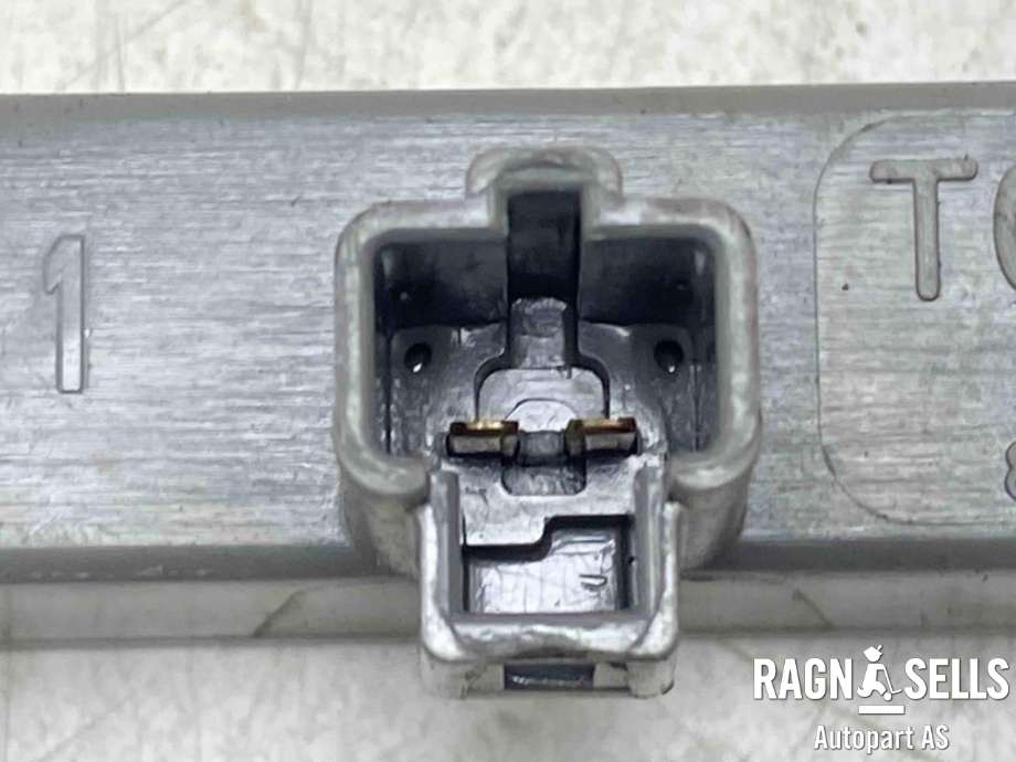 Baklykt bremselys bakrute til Toyota Auris 2013-2015 (Type II, Fase 1)  (8157005100|)
