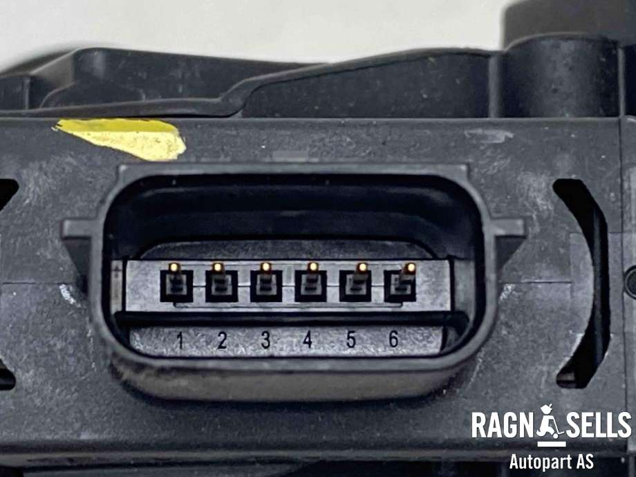 Pedal gass til Ford Mustang Mach-e 2020-->>  