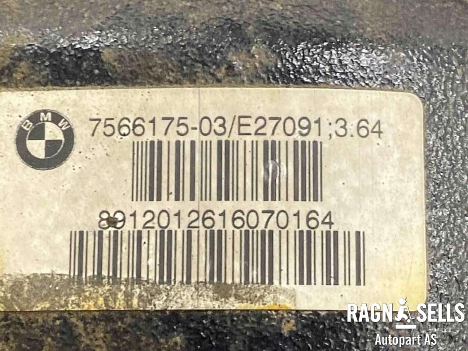 Kardang klokke bak til BMW X1 2009-2015 (E84) (E84) (33 10 7 566 175|33 10 7 637 452|)
