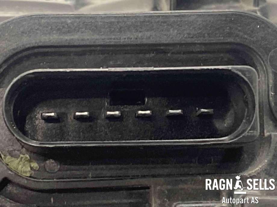 Baklykt høyre til VW Caddy 2010-2015 (Type III, Fase 2)  (2K5 945 096 K|2K5 945 096 Q|)