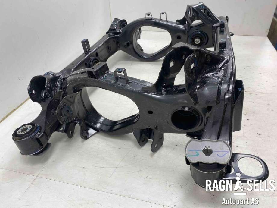 Travers bak til Volvo EX30 2023-->> (31345351|)