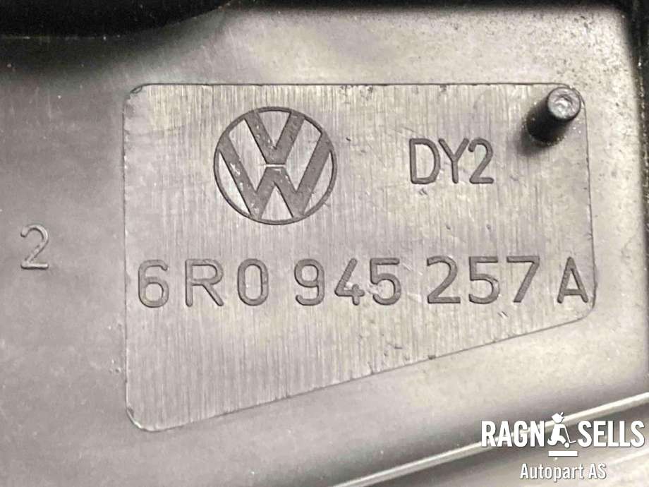 Baklykt venstre til VW Polo 2009-2014 (Type V, Fase 1)  (6R0 945 095 AH|)