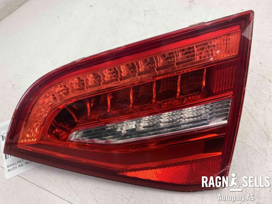 Baklykt høyre indre til Audi A4, Allroad 2009-2016 (Type I) (B8) (B8) (8K9 945 094 E|)