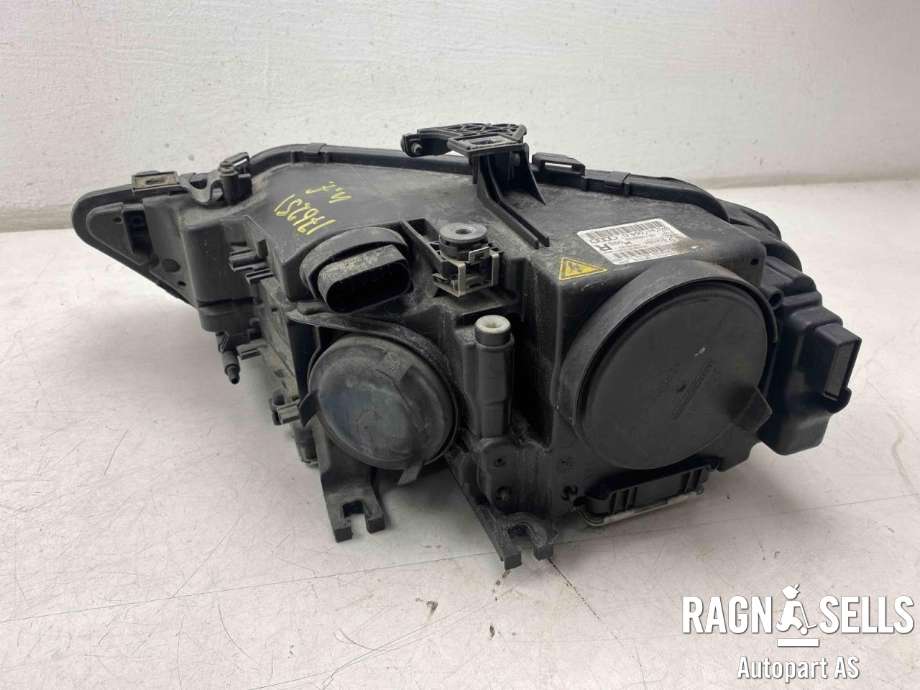 Frontlykt høyre xenon til Audi A4, Allroad 2009-2016 (Type I) (B8) (B8) (8K0 941 044 C|)