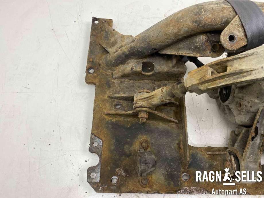 Travers bak til Peugeot Expert 2007-2016 (Type II)  