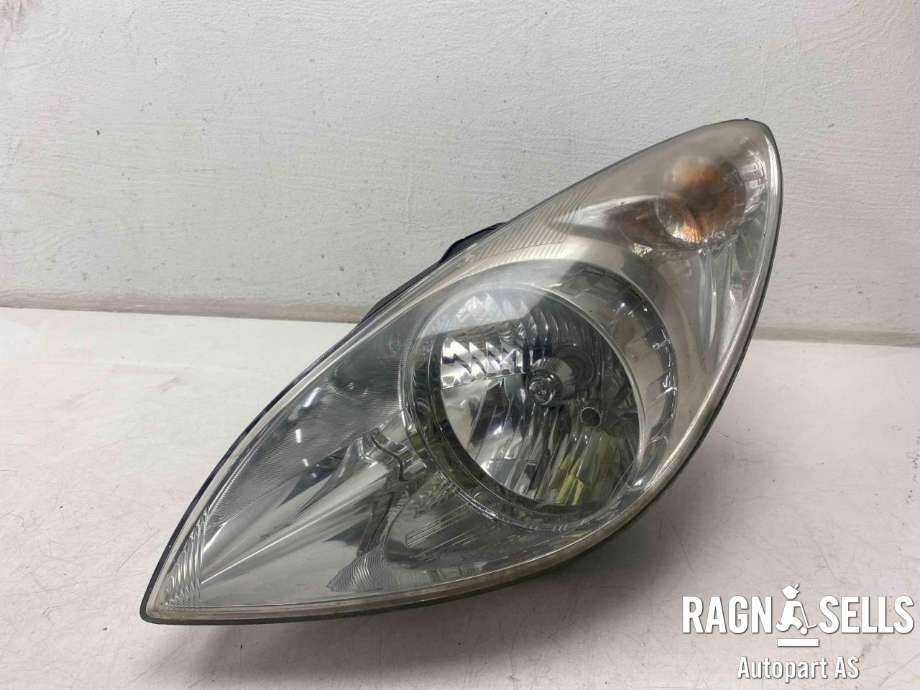 Frontlykt venstre halogen til Hyundai i20, 2009-2014 (Type I)  