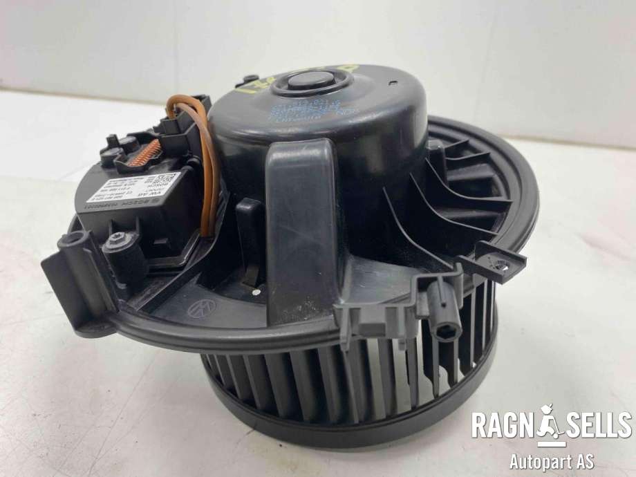 Varmeapparat motor til Škoda Octavia, 2017-2020 (Type III, Fase 2)  (5Q1 819 021 E)
