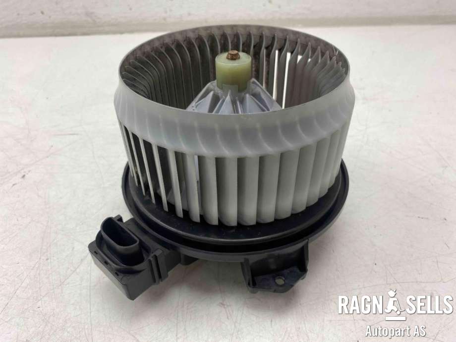 Varmeapparat motor til Toyota Verso-S, 2011-2015 (COMBI) (COMBI) (8710352141)