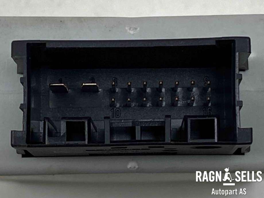 Styreenhet hengerfeste til BMW 5-Serie 2003-2010 (E60/E61) (E60/E61) (61.35-6 938 194|5WK11469B|)