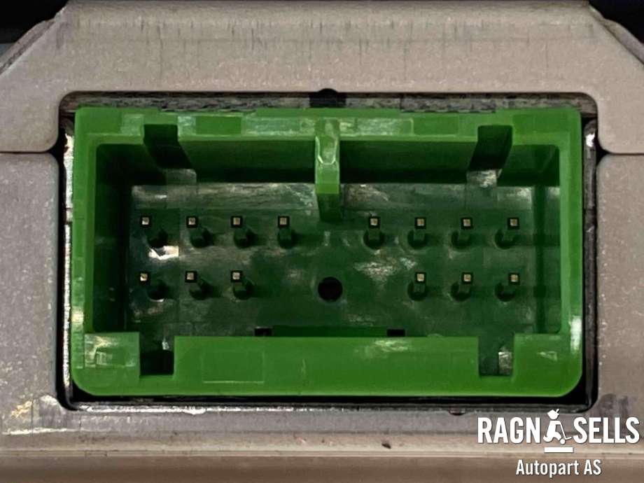 Bilstereo navigasjon skjerm til Mitsubishi Outlander 2012-2015 (Type III, Fase 1)  (8701A626|)