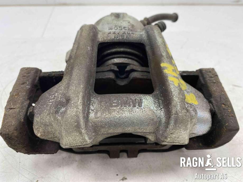 Bremsecaliper høyre foran til BMW 1-Serie, 2011-2015 (Fase 1) (F20/F21) (F20/F21) 