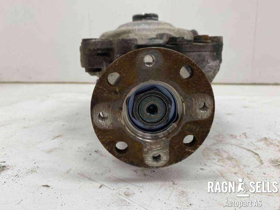 Kardang klokke foran til BMW X1 2009-2015 (E84) (E84) (33 10 7 566 175||3 10 7 637 452)
