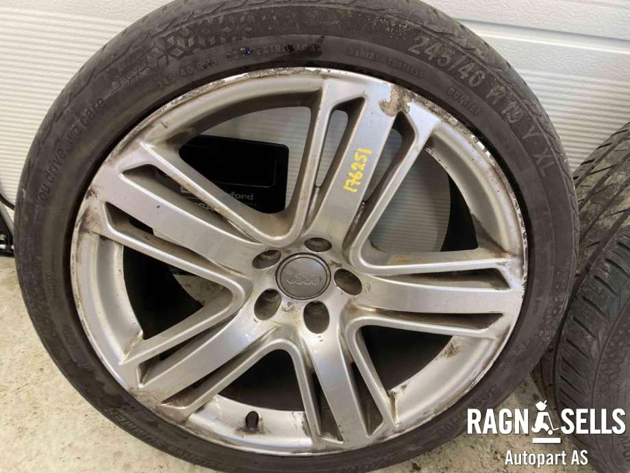 Hjulsett aluminium sommer til Audi A4, Allroad 2009-2016 (Type I) (B8) (B8) ("19""  "|DÅRLIG DEKK OG SMÅSLKADER PÅ FELGER|)