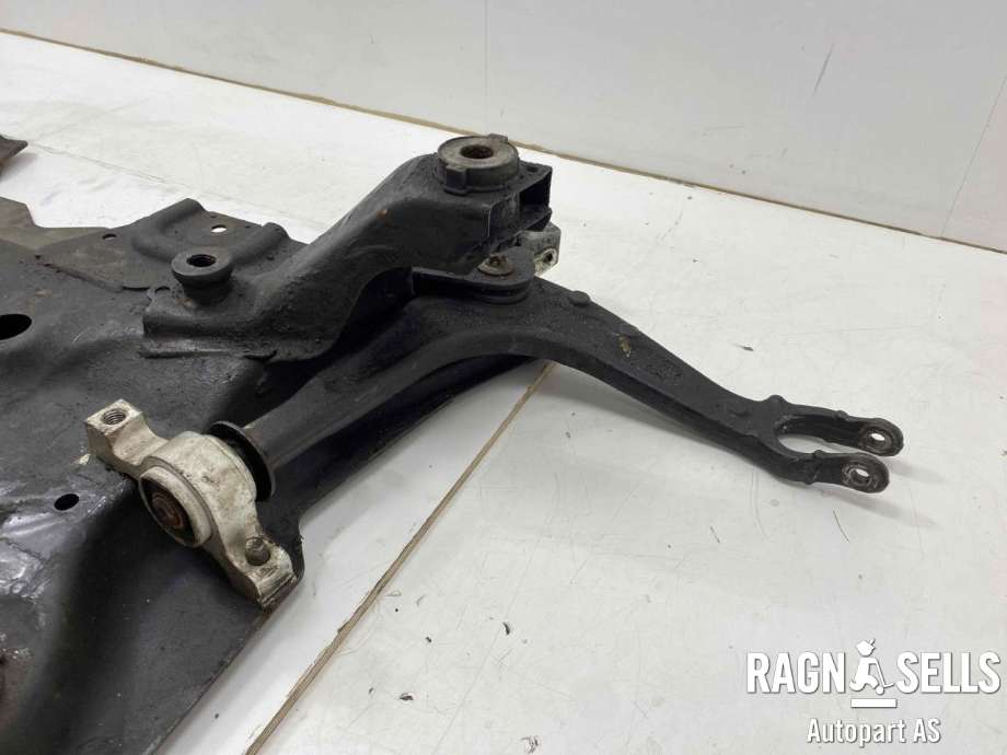 Travers foran hoved til Citroën C5 2008-2017 (Type II)  (3502 HV|)