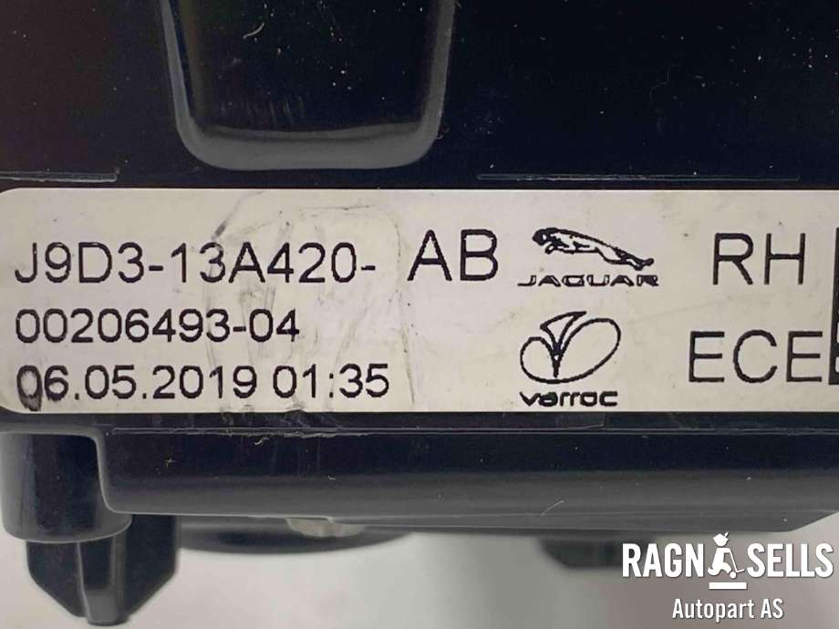 Baklykt høyre indre til Jaguar I-PACE 2018-->>  