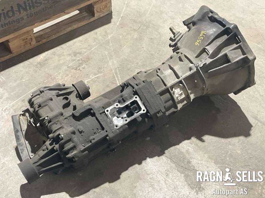 Girkasse 4WD komplett til Toyota Hiace 2007-2012 (Fase 3)  (3303026A60|)