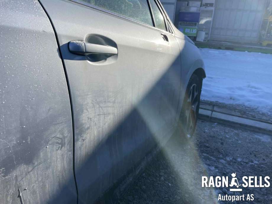 Dør høyre foran til Subaru Forester 2013-2019 (Type IV)  (60009SG0409P|)