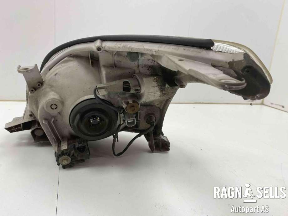 Frontlykt høyre halogen til Toyota Land Cruiser 120 2002-2009  