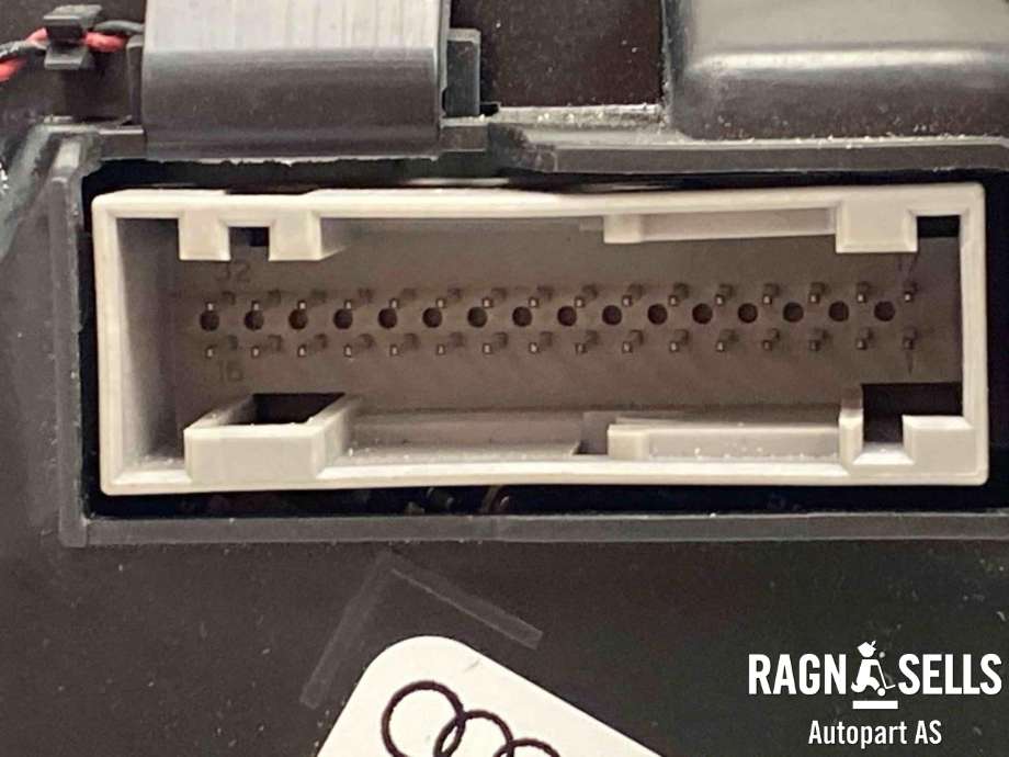 Instrumentpanel til Audi Q7 2015-->> (Type II)  