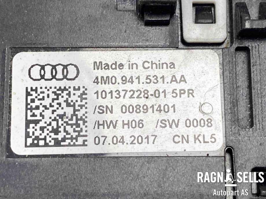 Bryter lys til Audi Q7 2015-->> (Type II)