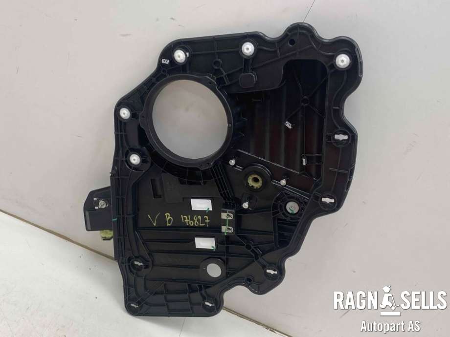 Ruteheis venstre bak til Ford Mustang Mach-e 2020-->>  (LJ8B-R27009-BF|)