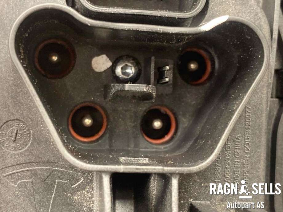 Batterilader inntak/luke til Tesla Model 3 2018-2023 (Fase 1)  (1490374-29-C|)