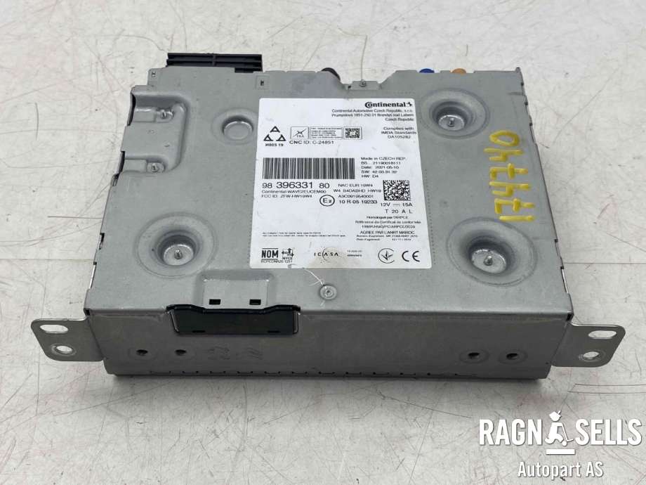 Bilstereo til Peugeot e-2008, 2019-->>  (9839633180)