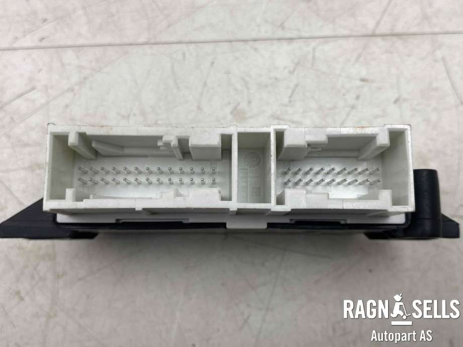 Styreenhet parkering til Peugeot e-2008 2019-->>  (9838793780|)