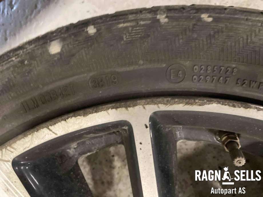 Hjulsett aluminium sommer til Nissan Qashqai 2014-2021 (Type II)  (|19 TOMS KANTKJØRT OG RIPER FINNES)