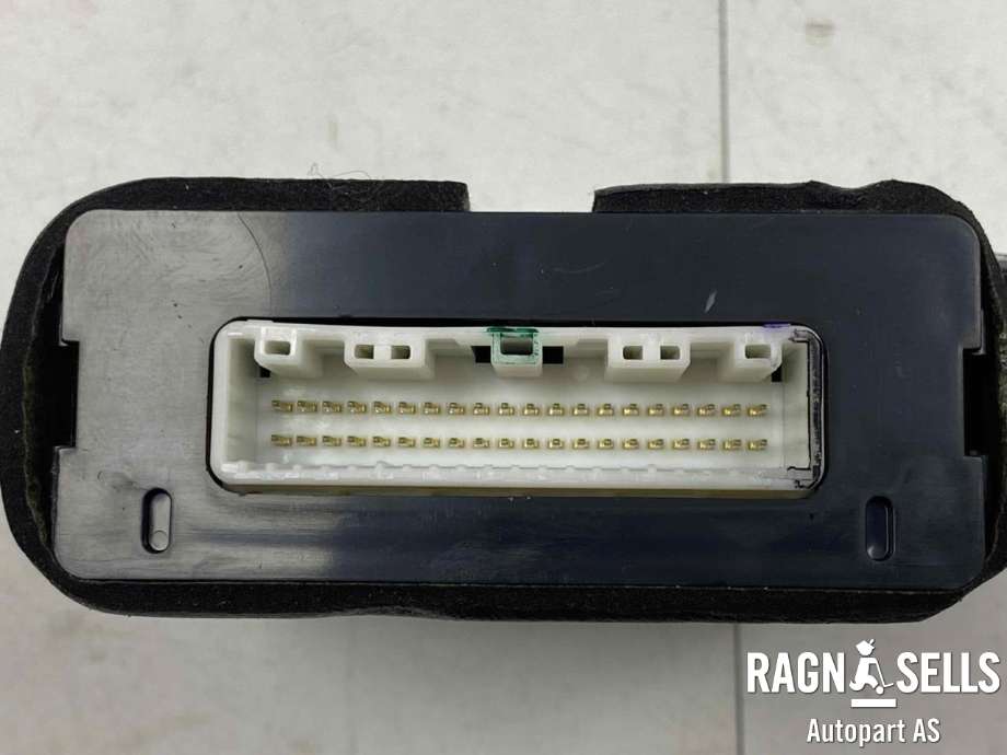 Styreenhet diverse til Toyota Land Cruiser 120 2002-2009  (8973060080|)