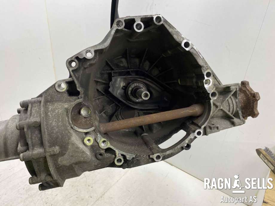Girkasse manuell 6-trinn til Audi A4 2007-2014 (Type IV) (B8) (B8) (0B1 300 027 L|0B4 301 453 D|0B1 301 230)
