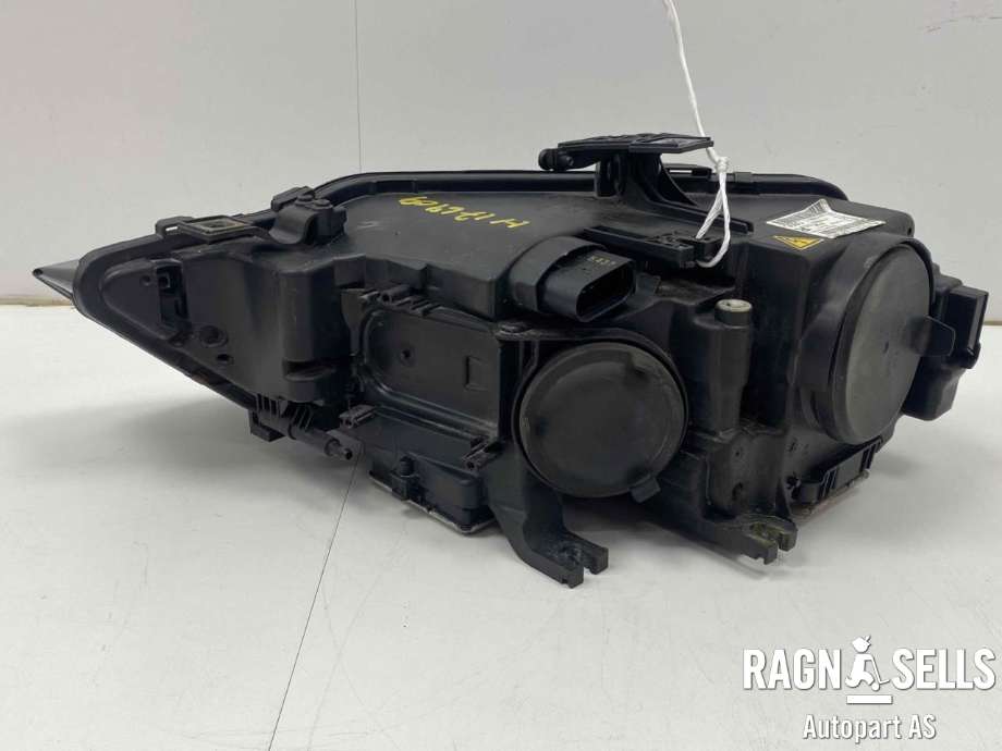 Frontlykt høyre xenon til Audi A4 2007-2014 (Type IV) (B8) (B8) (VWAG|8K0 941 006 C|0 301 275 272 05|)