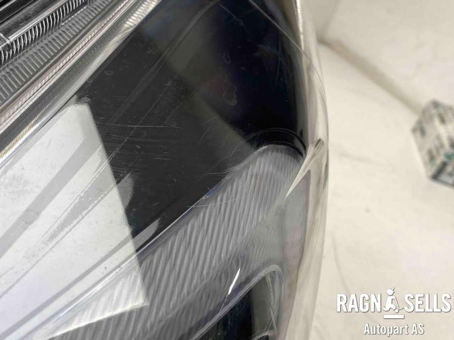 Frontlykt venstre xenon til Subaru Impreza 2013-2017 (Type IV)  