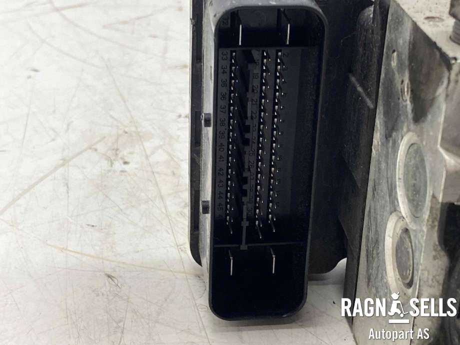 ABS sentral til Volvo XC70 2008-2013 (Type II, Fase 1)  (VOLVO|31329139|)