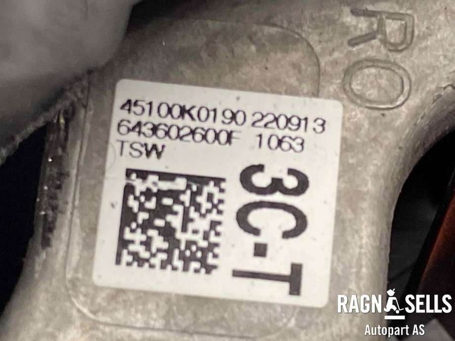 Ratt til Toyota Yaris Cross (SUV) 2021-->>  (451000DA60|)