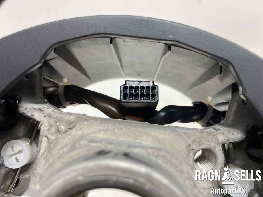 Ratt til Toyota Yaris Cross (SUV) 2021-->>  (451000DA60|)